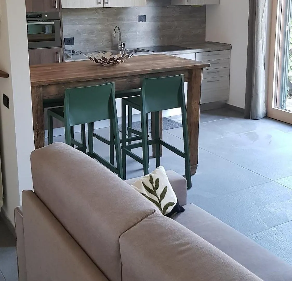 Apartment Appartamento Con Giardino Vicino Como E Milano Guanzate Italy